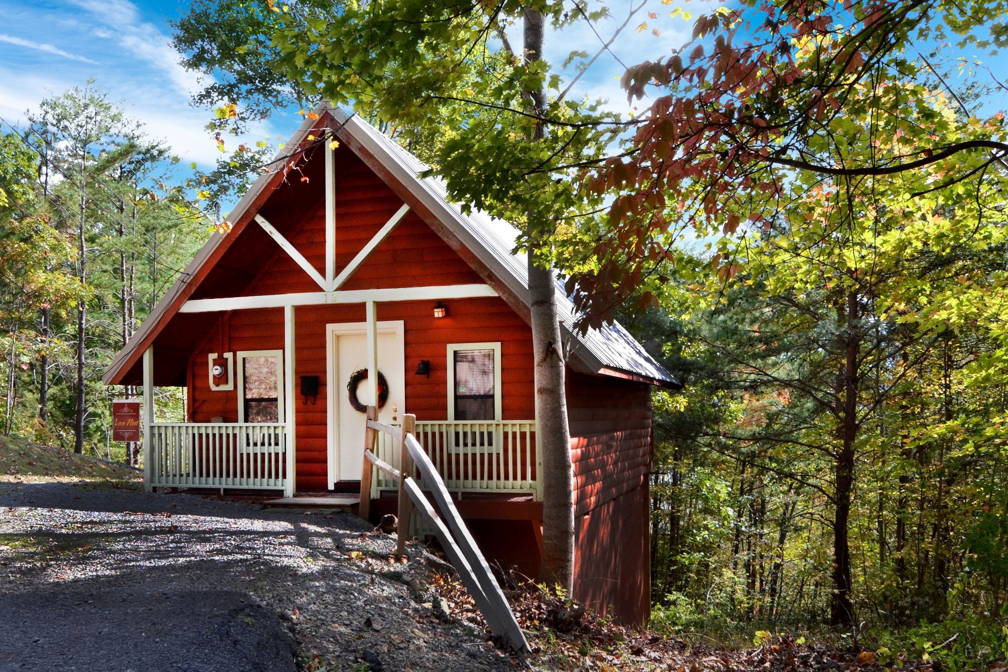 ...include your Romantic Gatlinburg Honeymoon Cabin!